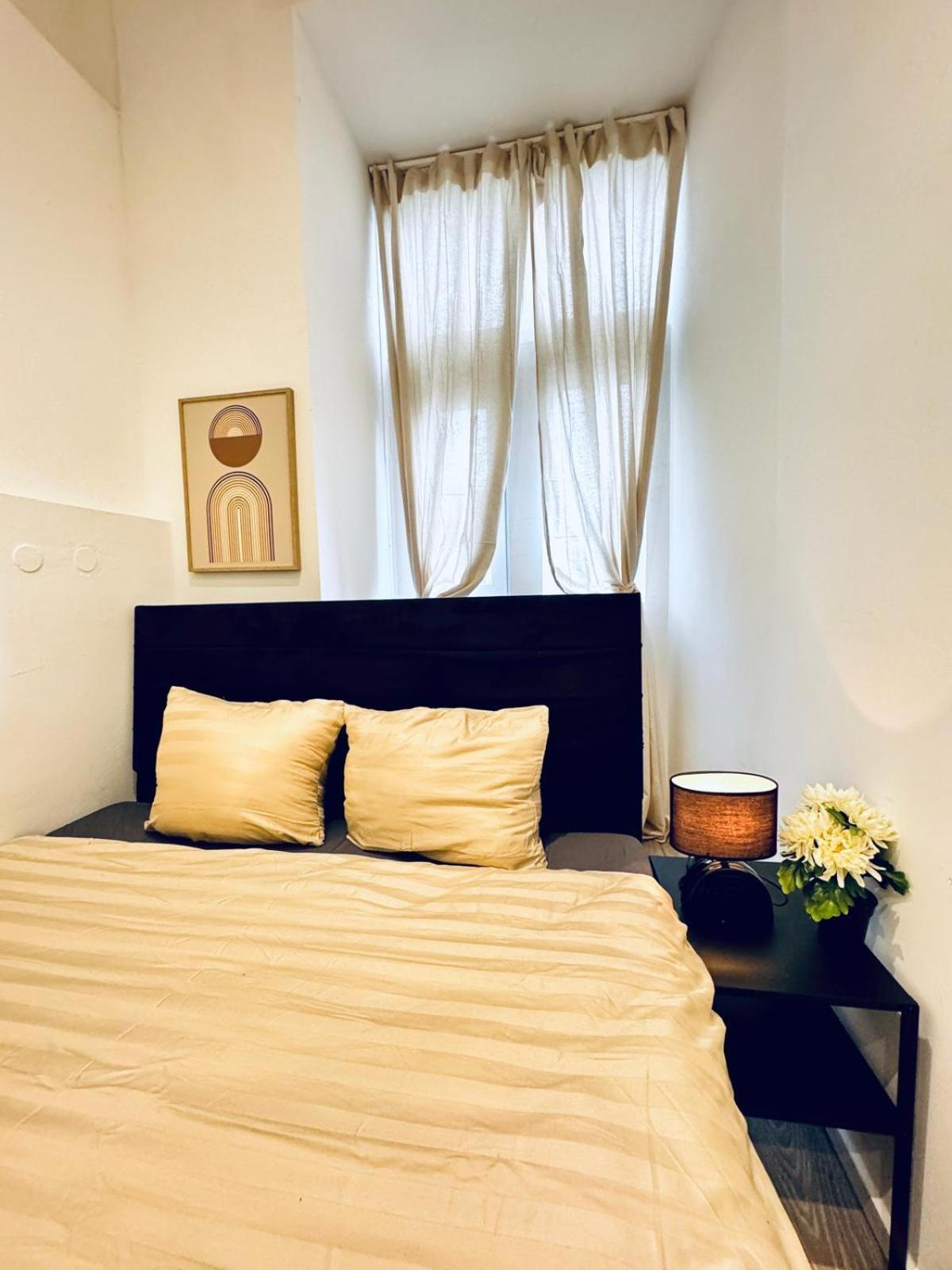 Elegant 5-br Shared Ideal For Groups & Families * Wenen