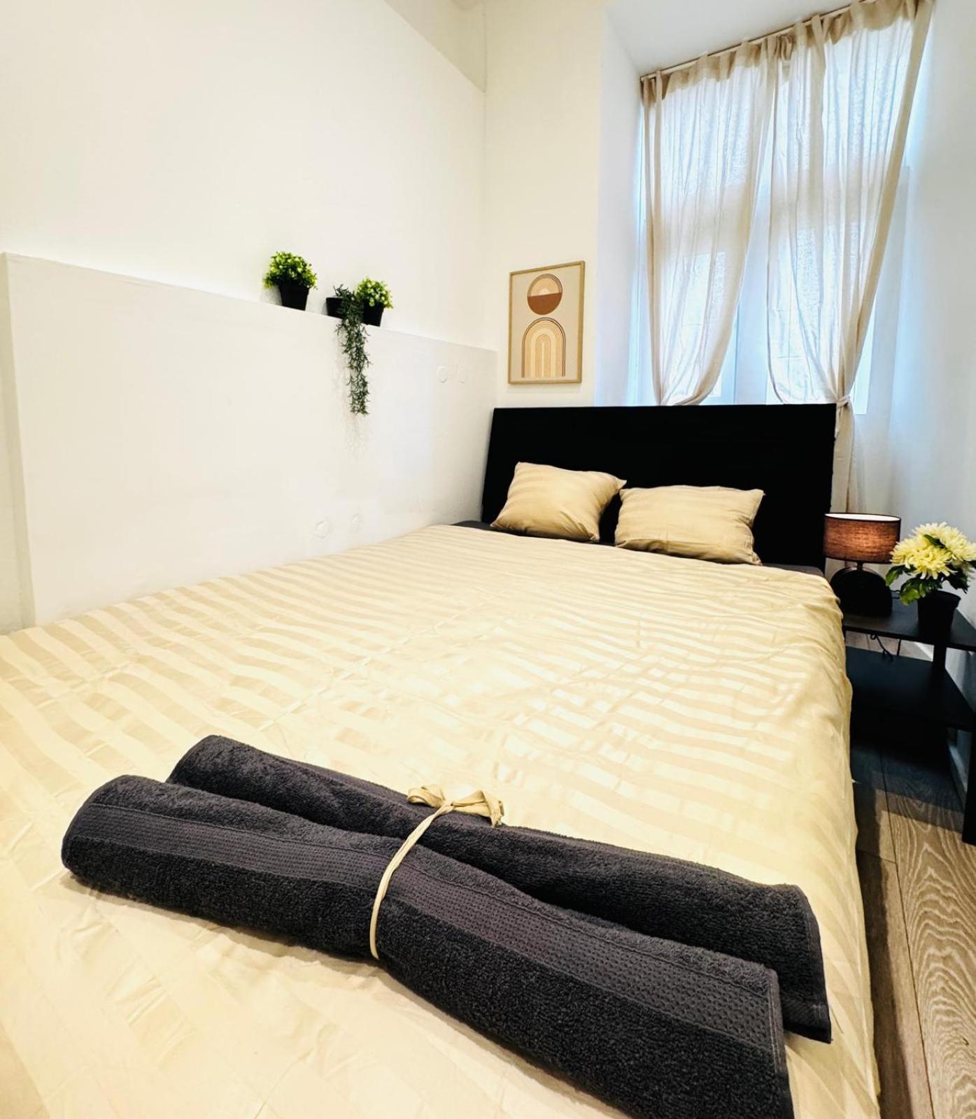 Appartement Elegant 5-br Shared Ideal For Groups & Families *